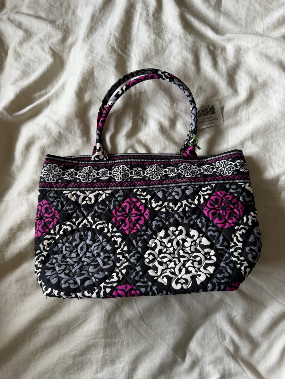 NWT Vera Bradley Canterberry Magenta Holiday Tote